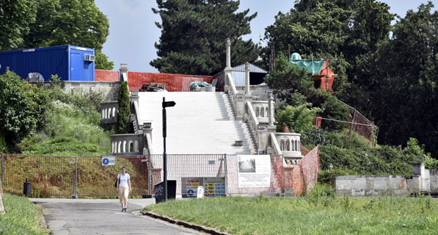 Засијало Велико степениште на Калемгдану (ФОТО)